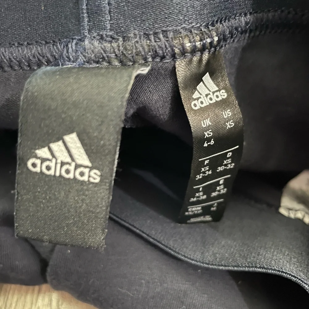 Adidas legging in navy blue size XS - Picture 2 of 3